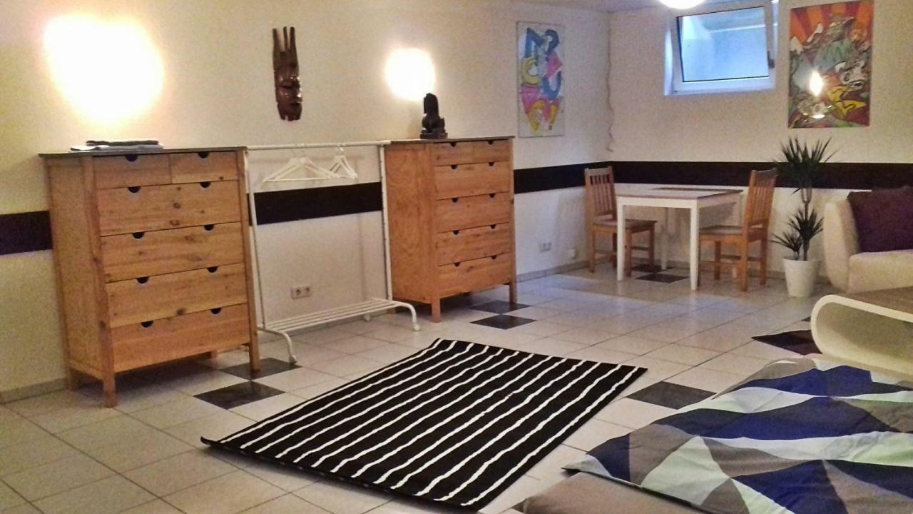 White House 'Privatzimmer' Mannheim Bagian luar foto