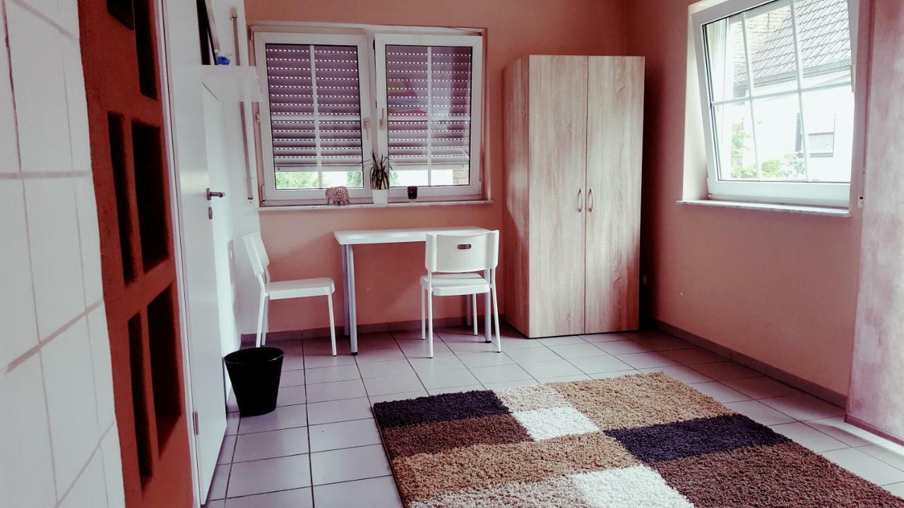 White House 'Privatzimmer' Mannheim Bagian luar foto
