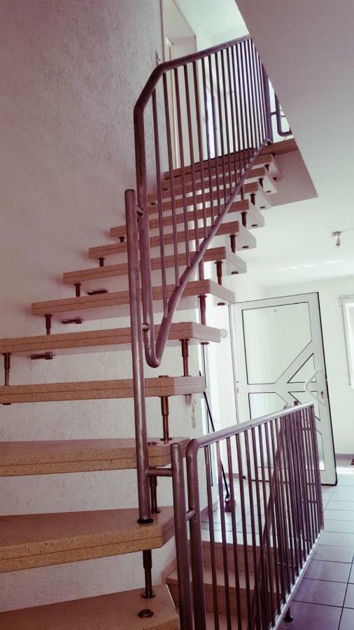 White House 'Privatzimmer' Mannheim Bagian luar foto