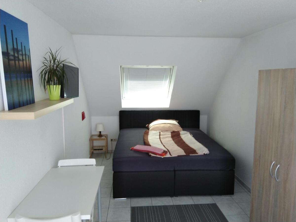 White House 'Privatzimmer' Mannheim Bagian luar foto